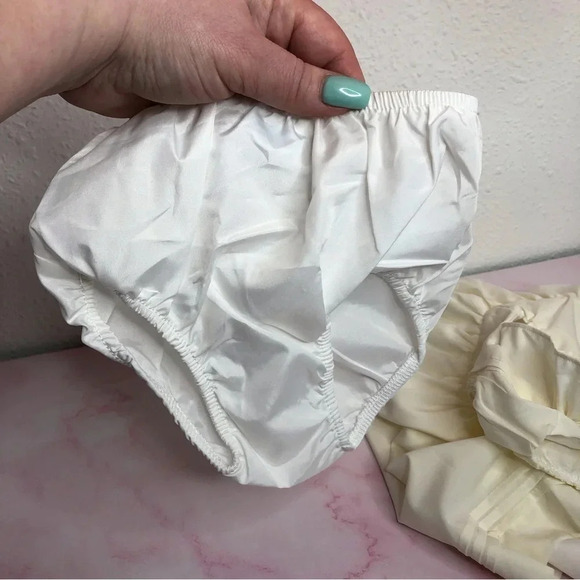 NWT Edgehill Collection dress ivory smocked charmeuse size 3 months - Picture 11 of 13